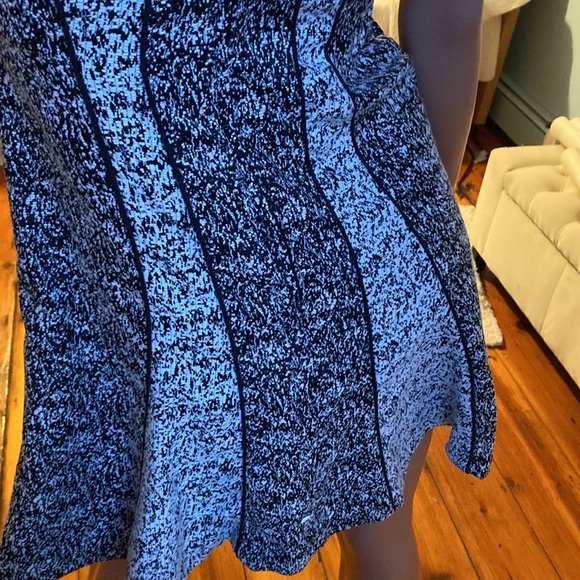 H & M BLACK & WHITE PRINT SUMMER SCOOTER DRESS SIZE 6. FIGURE FLATTERING FIT - Picture 5 of 7